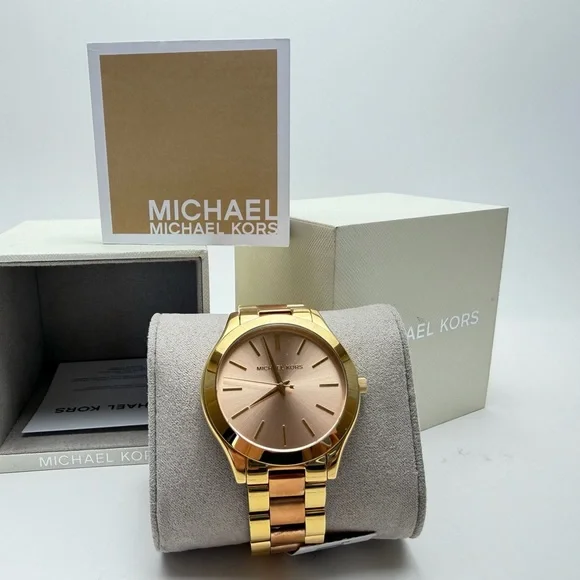 Michael Kors Gold and rose gold Watch - Picture 2 of 5